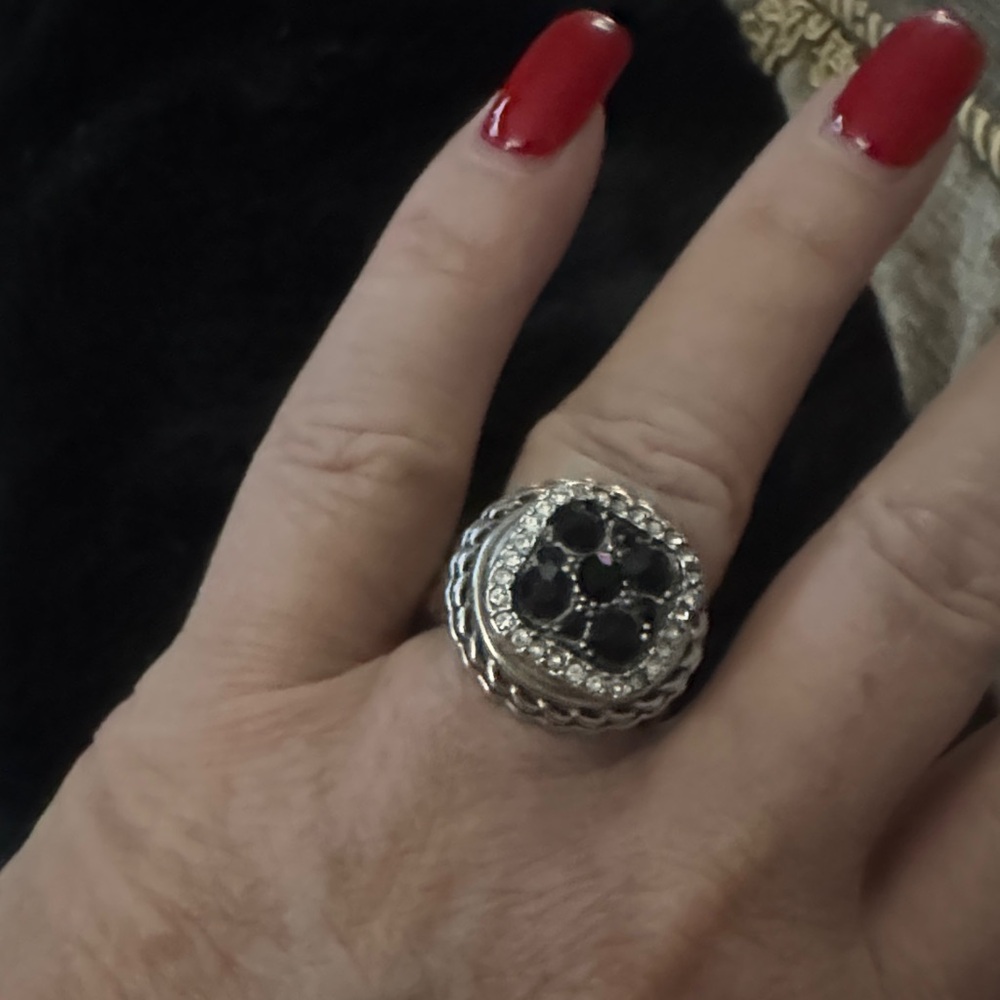 Elegant Silver and Black Statement Ring